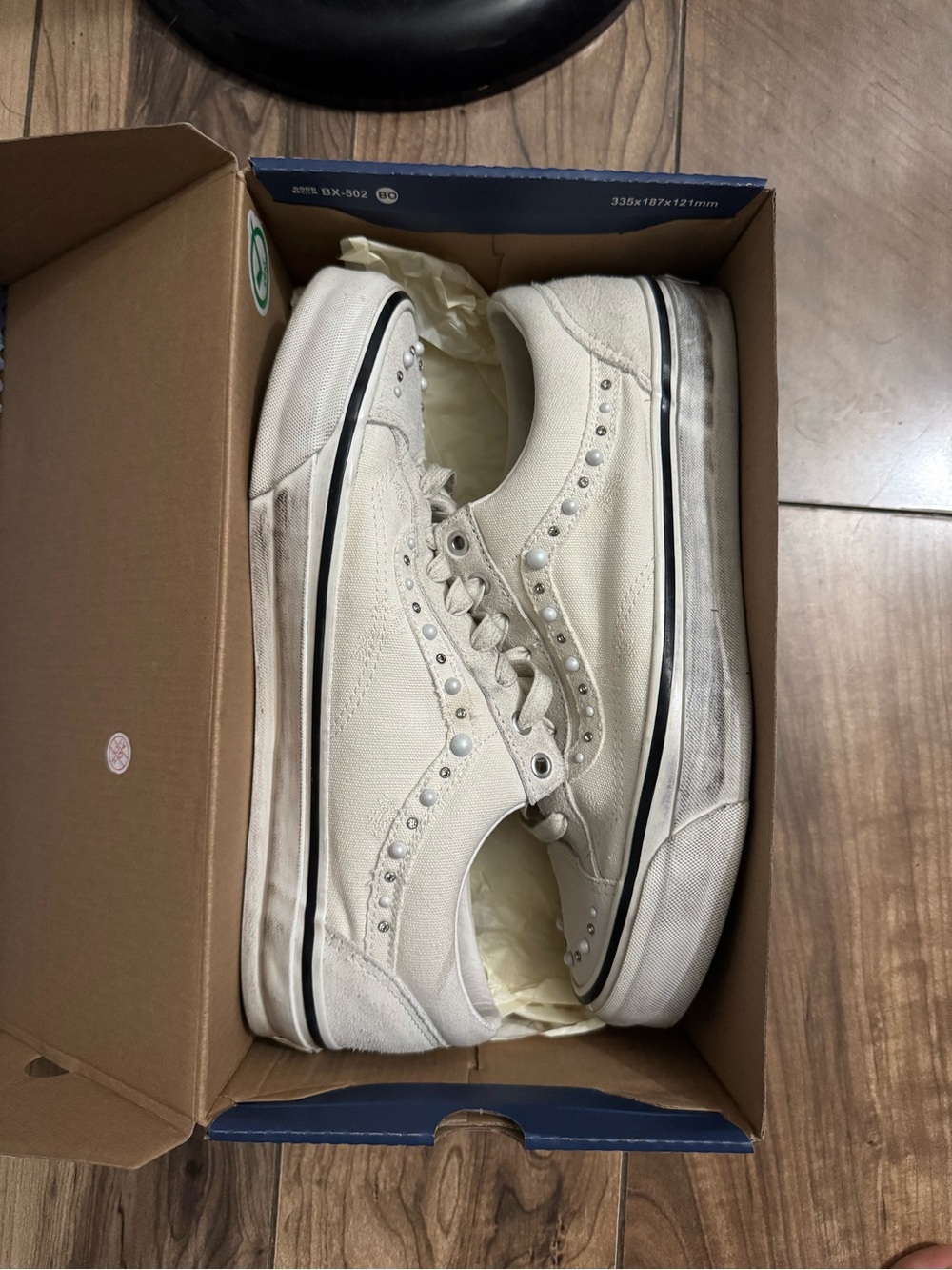 Vans OTW Old Skool 36
Pearlized Pack Marshmallow
Size 11.5